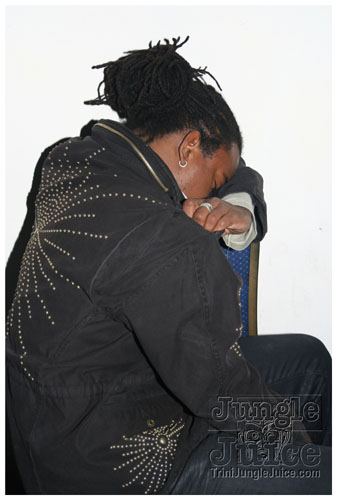 contagious3_nov26-070