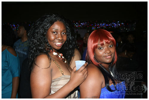 contagious3_nov26-084