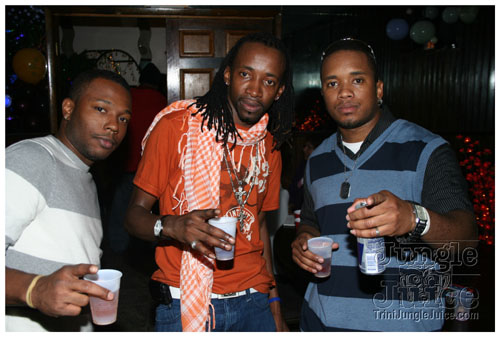 contagious3_nov26-087