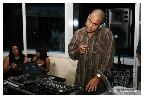 curious_memories_apr5-005