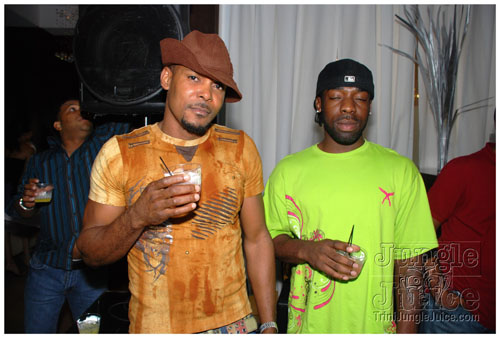 curious_the_rebirth_2008-010