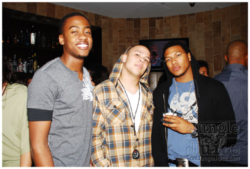 curious_the_rebirth_2008-014