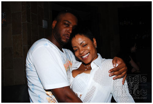 curious_the_rebirth_2008-020