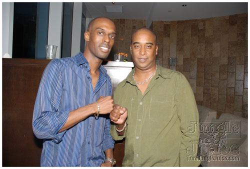 curious_the_rebirth_2008-030