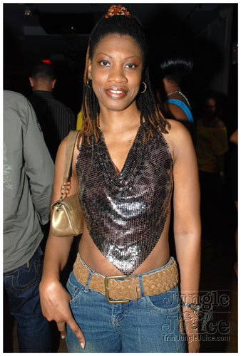 curious_the_rebirth_2008-034