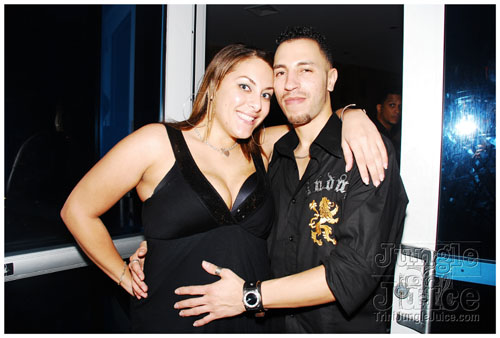 curious_the_rebirth_2008-046