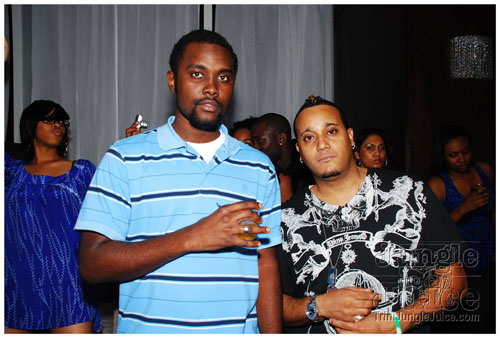 curious_the_rebirth_2008-048