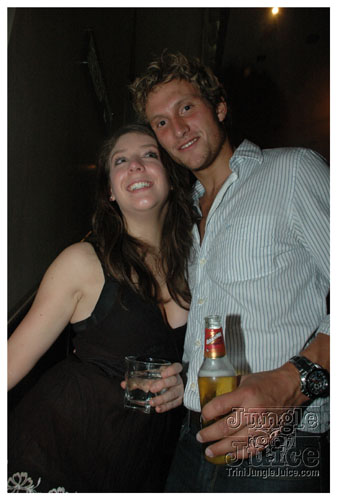 de_warm_up_session_2008026