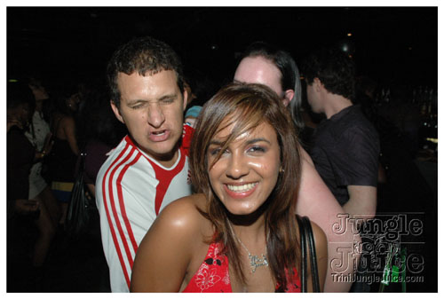 de_warm_up_session_2008074