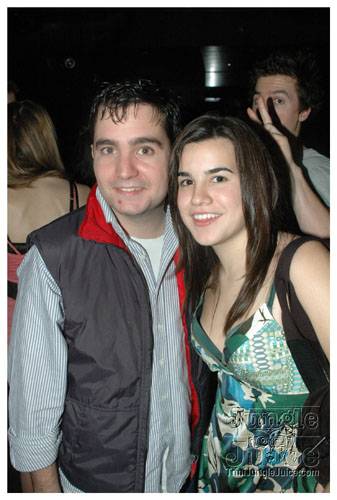 de_warm_up_session_2008076