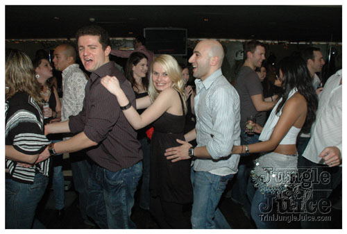 de_warm_up_session_2008139