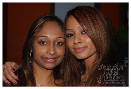 dr_jay_xmas_party_2k8-002