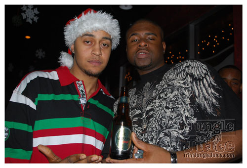 dr_jay_xmas_party_2k8-030