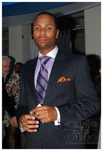 earth_member_life_launch_nov11-043