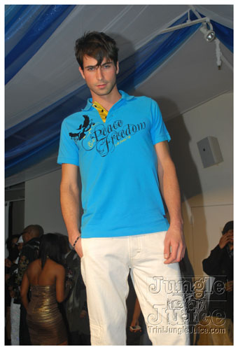 earth_member_life_launch_nov11-096