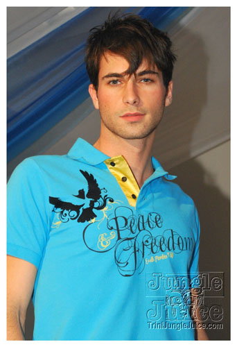 earth_member_life_launch_nov11-097