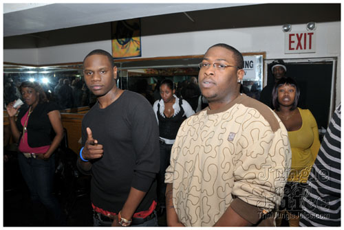 first_fridays_dec5-014