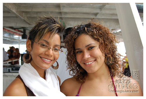 flight_cruise_premium_oct08-001