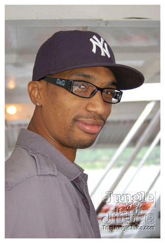 flight_cruise_premium_oct08-002