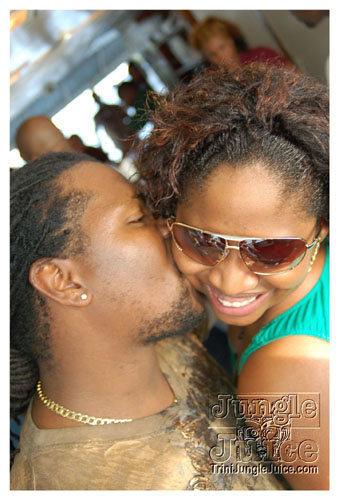 flight_cruise_premium_oct08-006