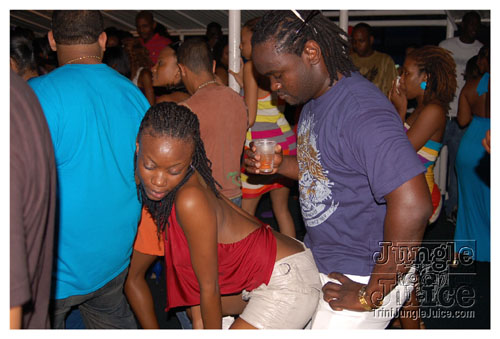 flight_cruise_premium_oct08-029