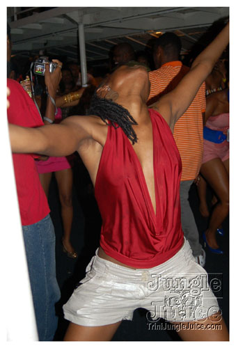 flight_cruise_premium_oct08-034