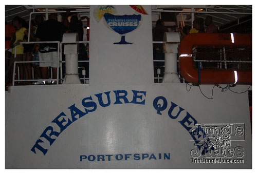 flight_cruise_premium_oct08-058