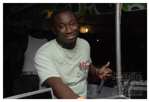 flip_flops_carnival_2008-059