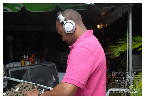 flip_flops_carnival_2008-060