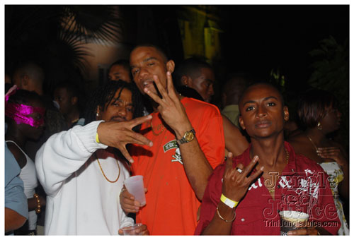 forbidden_addicted_dec27-054