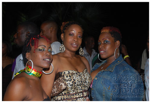 forbidden_addicted_dec27-070