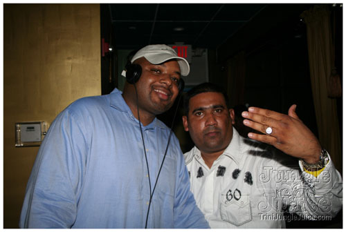 friends_bachannal_08-29