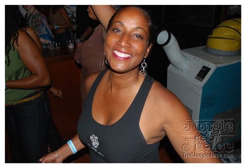 friends_miami_carnival_oct08-002