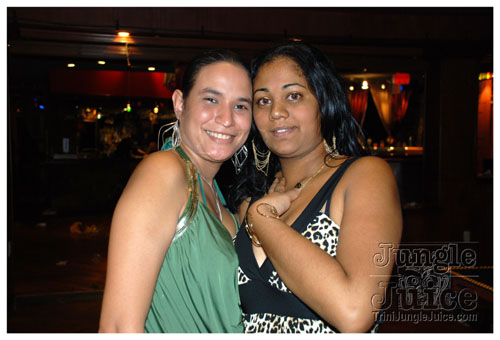 friends_miami_carnival_oct08-016