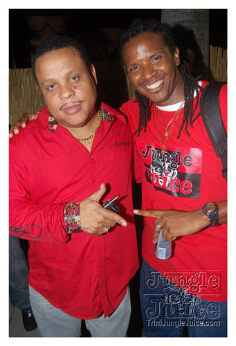 friends_miami_carnival_oct08-020