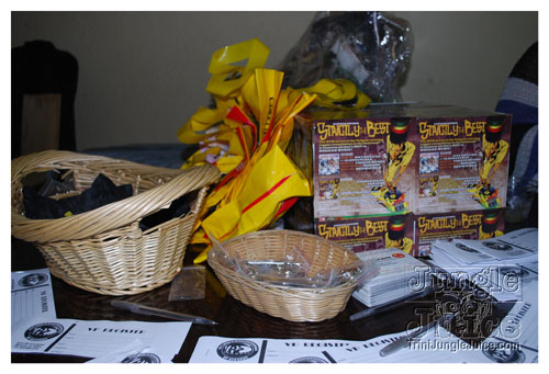 friends_miami_carnival_oct08-044