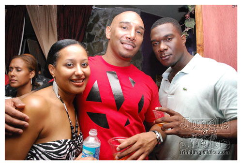 friends_miami_carnival_oct08-048