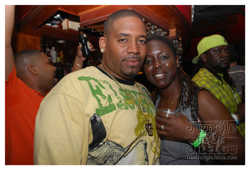 friends_miami_carnival_oct08-054