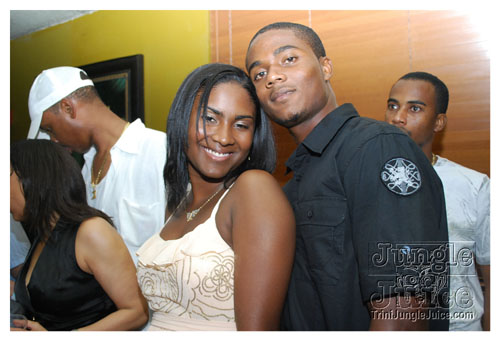 friends_miami_carnival_oct08-056