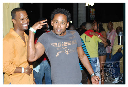 friends_miami_carnival_oct08-072