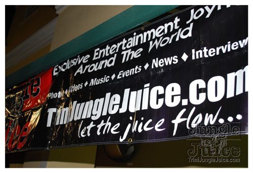 friends_miami_carnival_oct08-091