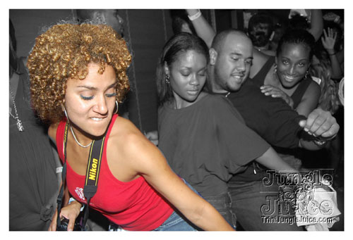 friends_miami_carnival_oct08-110