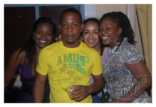 friends_miami_carnival_oct08-123