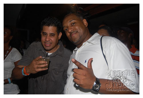 friends_miami_carnival_oct08-136