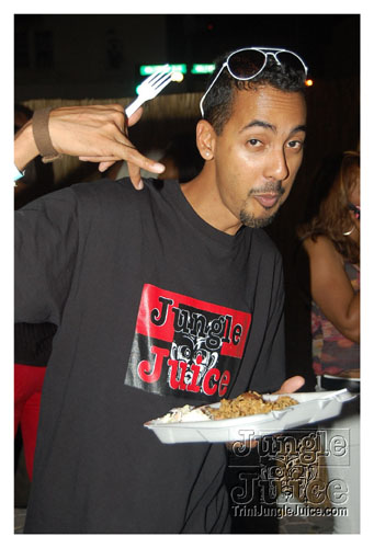 friends_miami_carnival_oct08-153