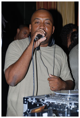 friends_oct08_precarnival-016