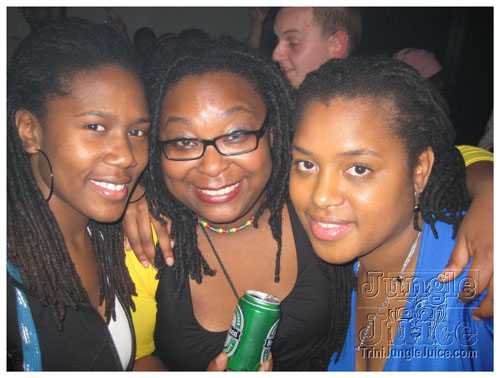 ganja_farmer_live_oct3-010