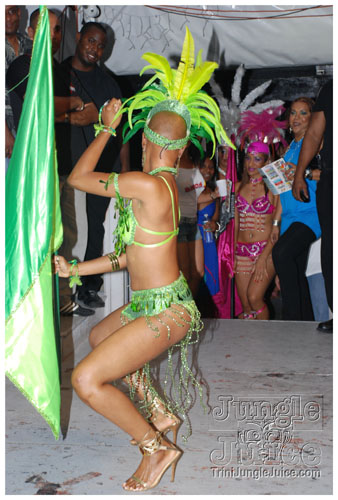 gen_x_launch_2k8-063