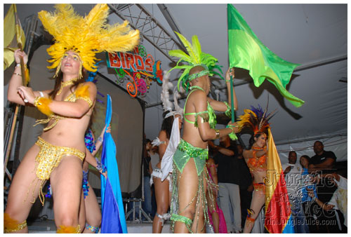 gen_x_launch_2k8-086