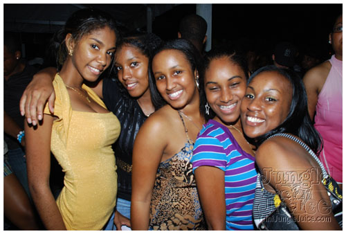 gen_x_launch_2k8-104